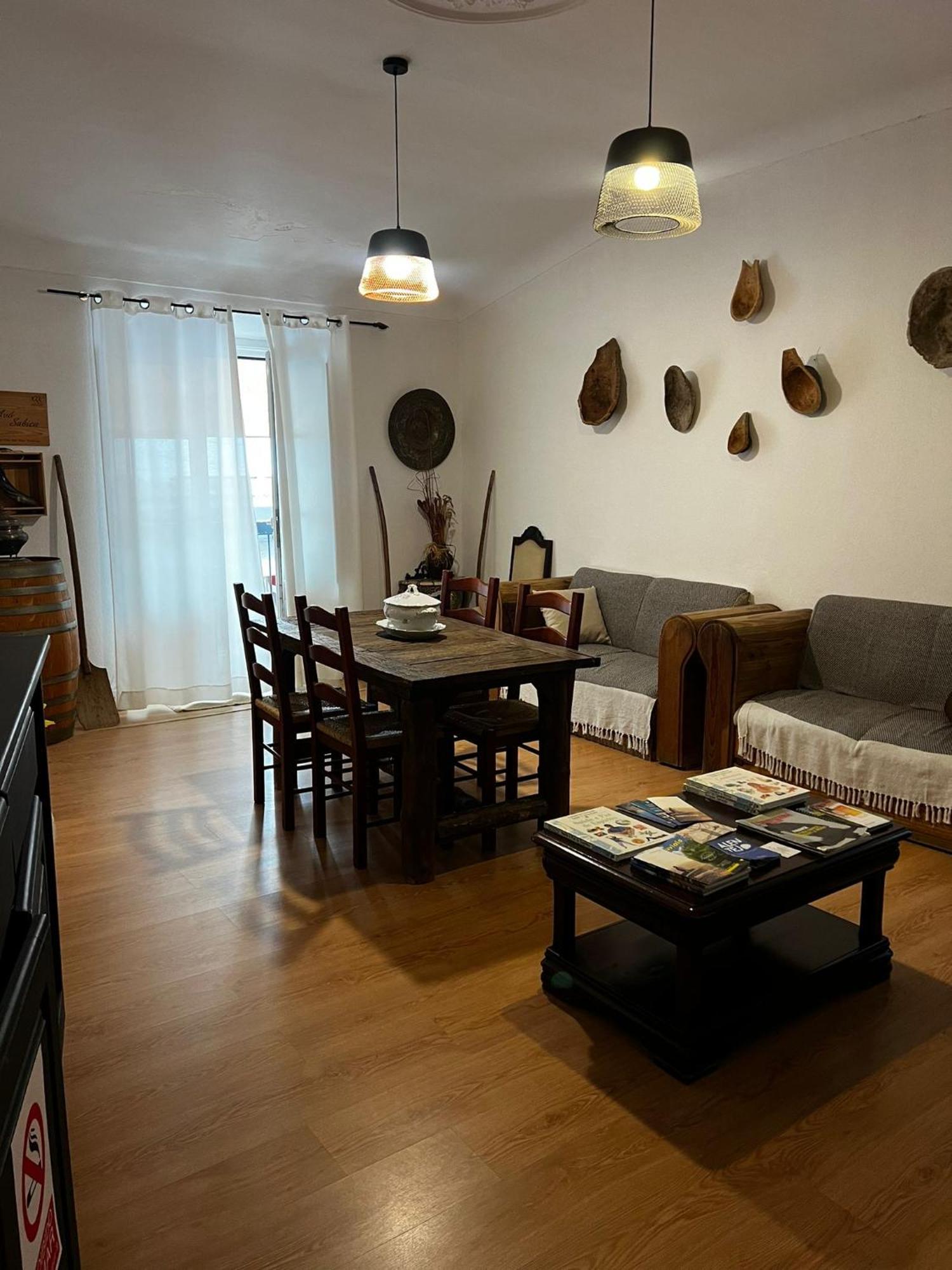 Avis Guesthouse Έβορα Εξωτερικό φωτογραφία
